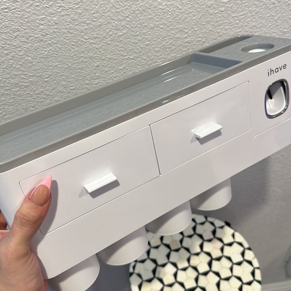 Toothbrush Bathroom Station Storage - Picture 8 of 12